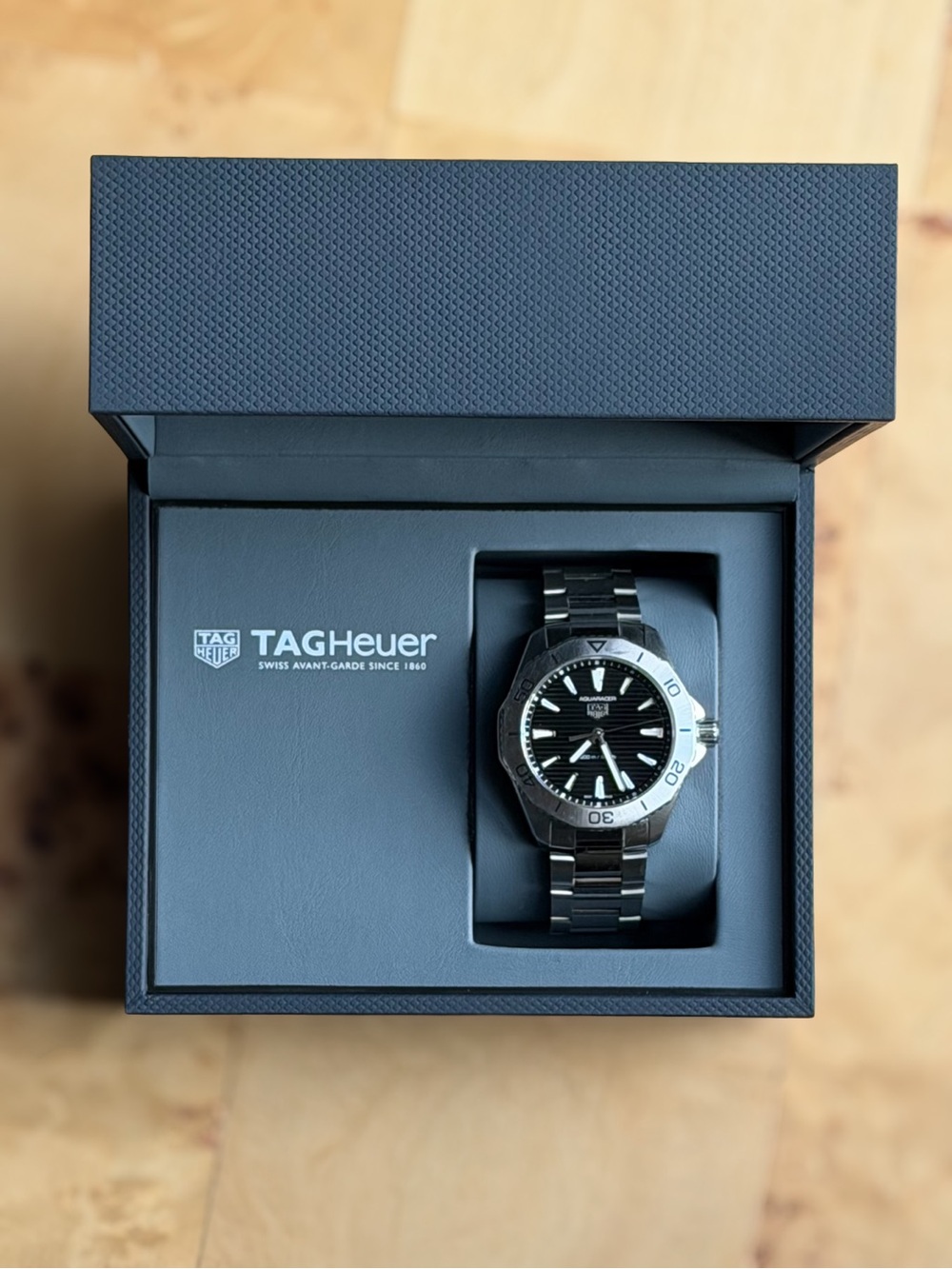 TAG Heuer Aquaracer Professional 200 40mm